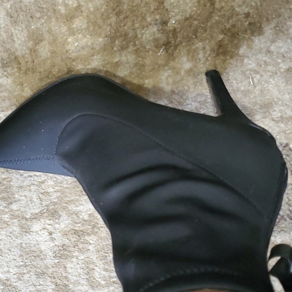 Rouge woman's black heel sock ankle booties boots size 9 - Picture 11 of 11